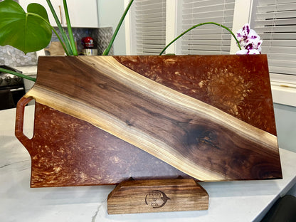 Coffe Ice Walnut Charcuterie board